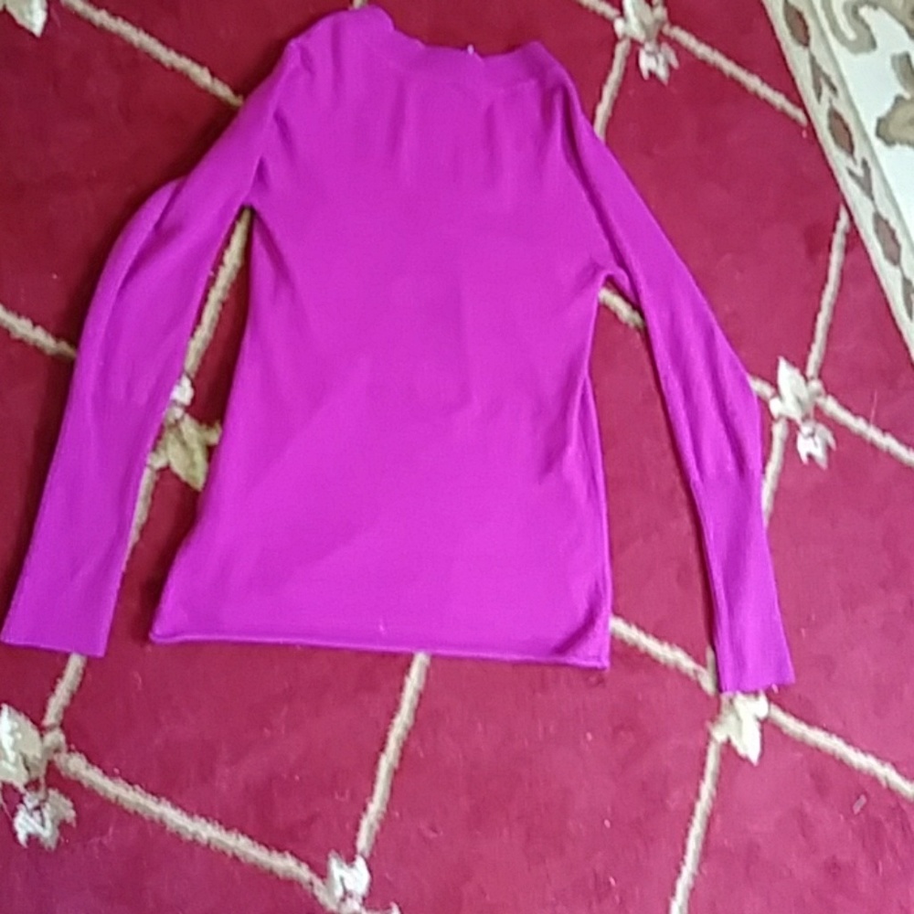 Sweater - Picture 6 of 7